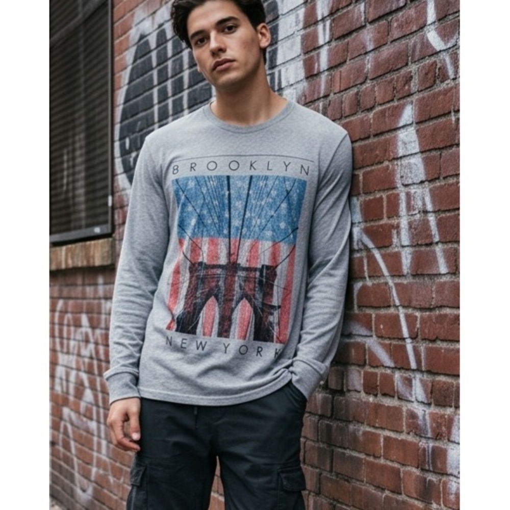 Aeropostale Mens L Brooklyn Bridge Flag Graphic Long Sleeve T-Shirt Gray NWT